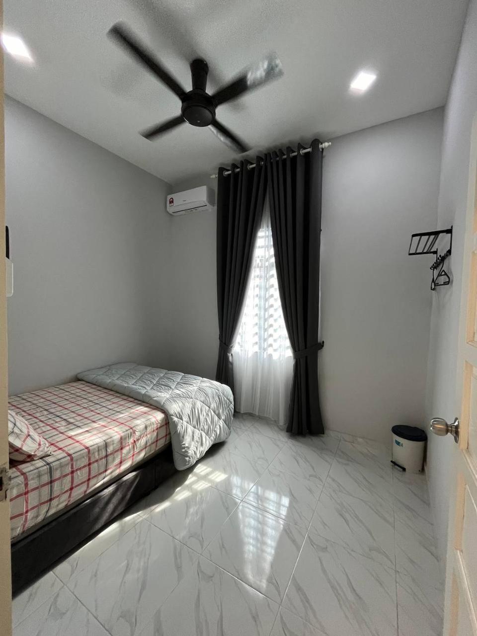 Holiday home Z&z Gong Badak *